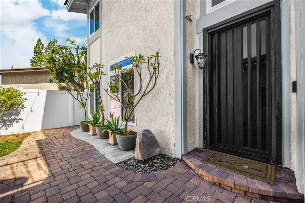 180 Horseshoe, Placentia, California 92870 home-pic-3