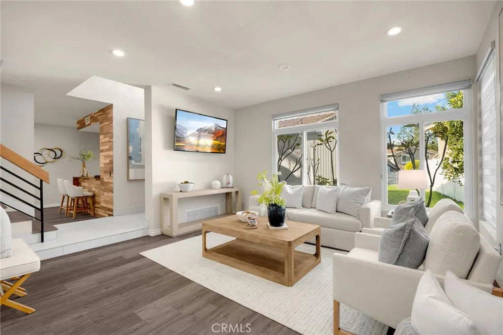 180 Horseshoe, Placentia, California 92870 home-pic-4