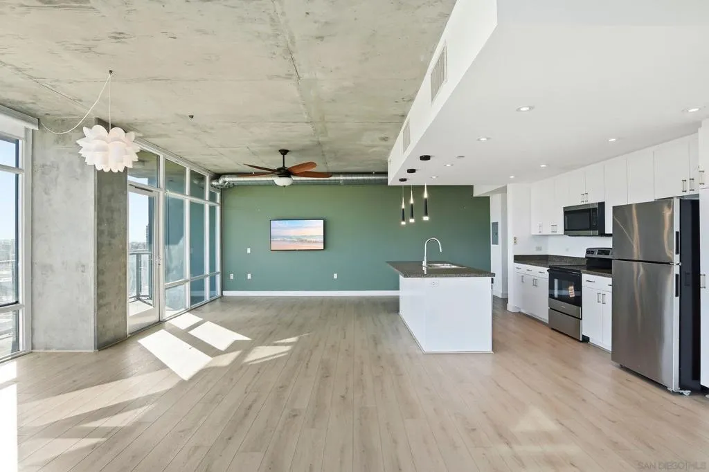 1080 Park Blvd 807, San Diego, California 92101 home-pic-29