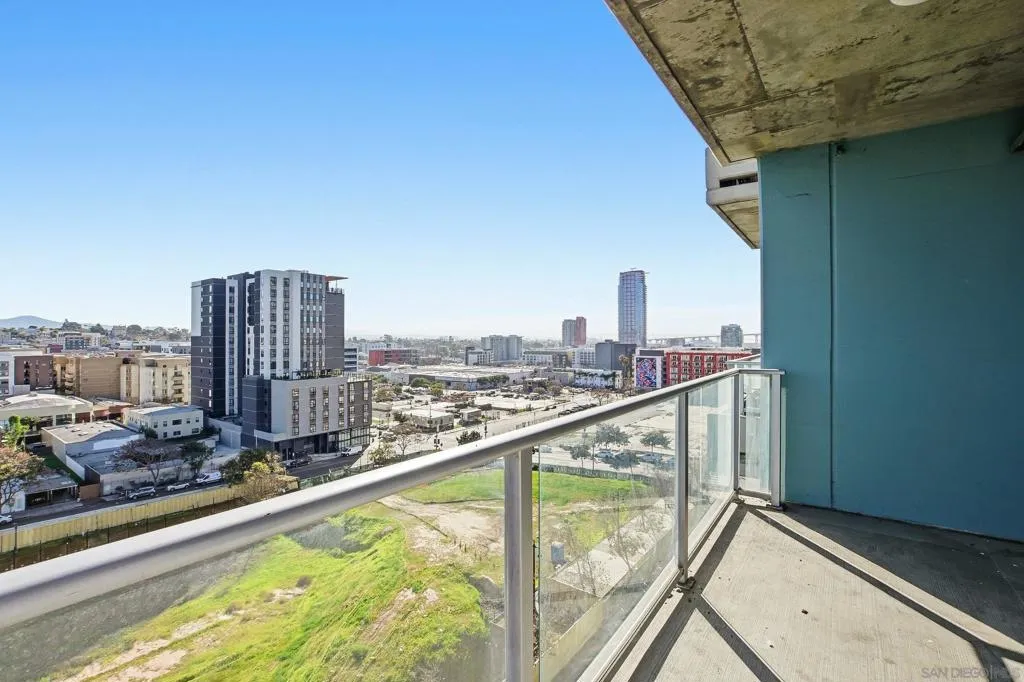 1080 Park Blvd 807, San Diego, California 92101 home-pic-38