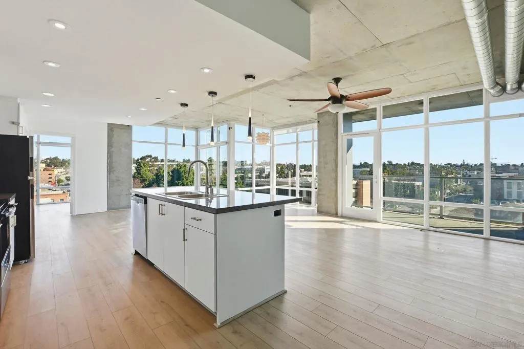 1080 Park Blvd 807, San Diego, California 92101 home-pic-20