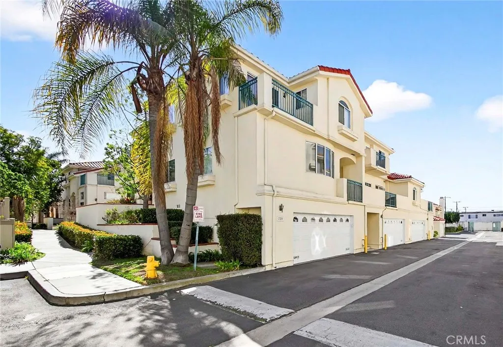 4489 Spencer 224, Torrance, California 90503 home-pic-36