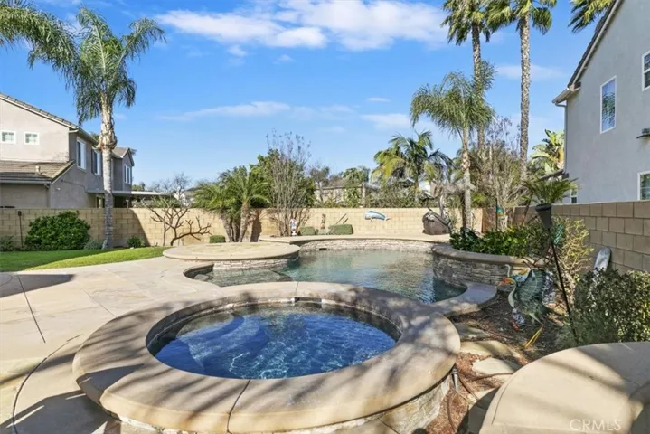 14140 Crystal Pool Court, Eastvale, California 92880