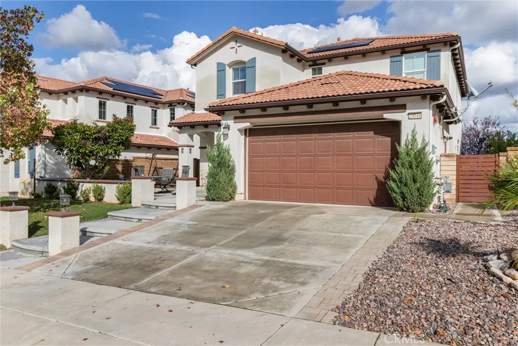 29046 Sterling Lane, Valencia, California 91354 home-pic-2