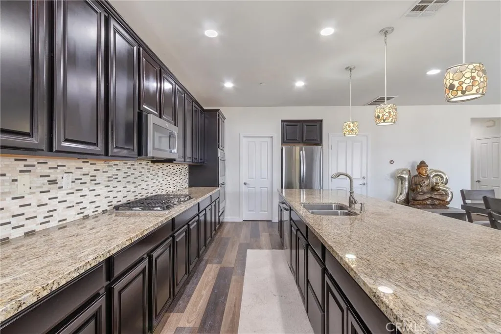 29046 Sterling Lane, Valencia, California 91354 home-pic-27
