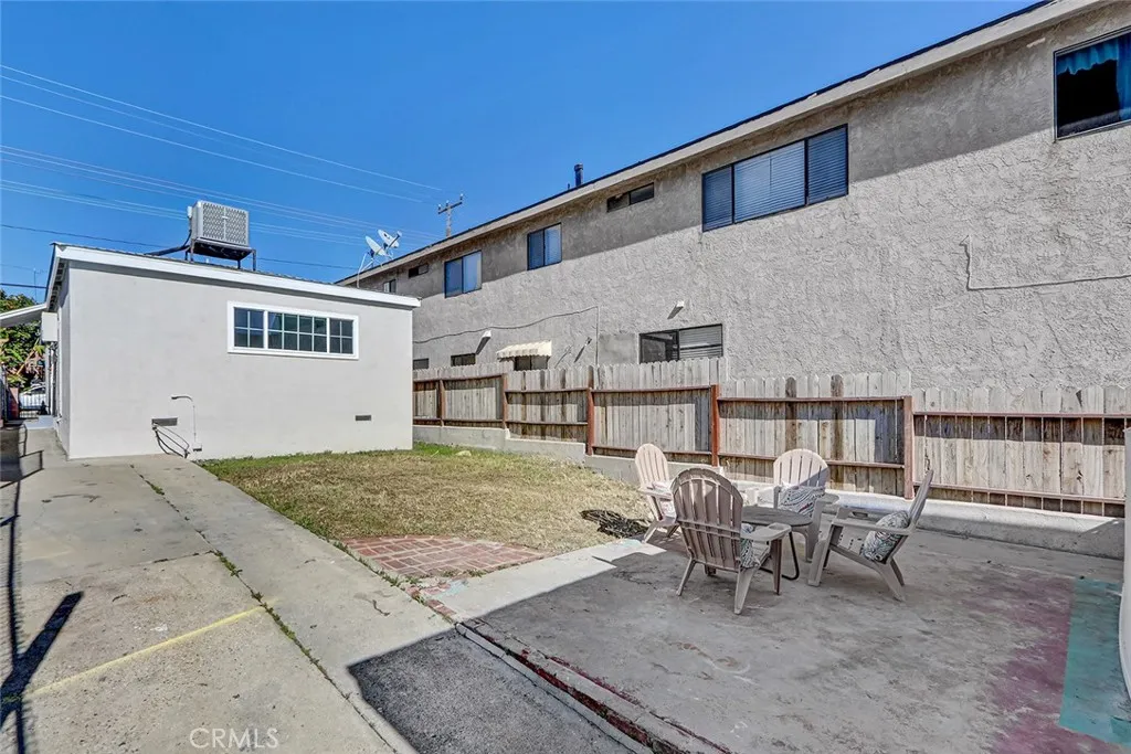 875 W 1st Street, San Pedro, California 90731 home-pic-22