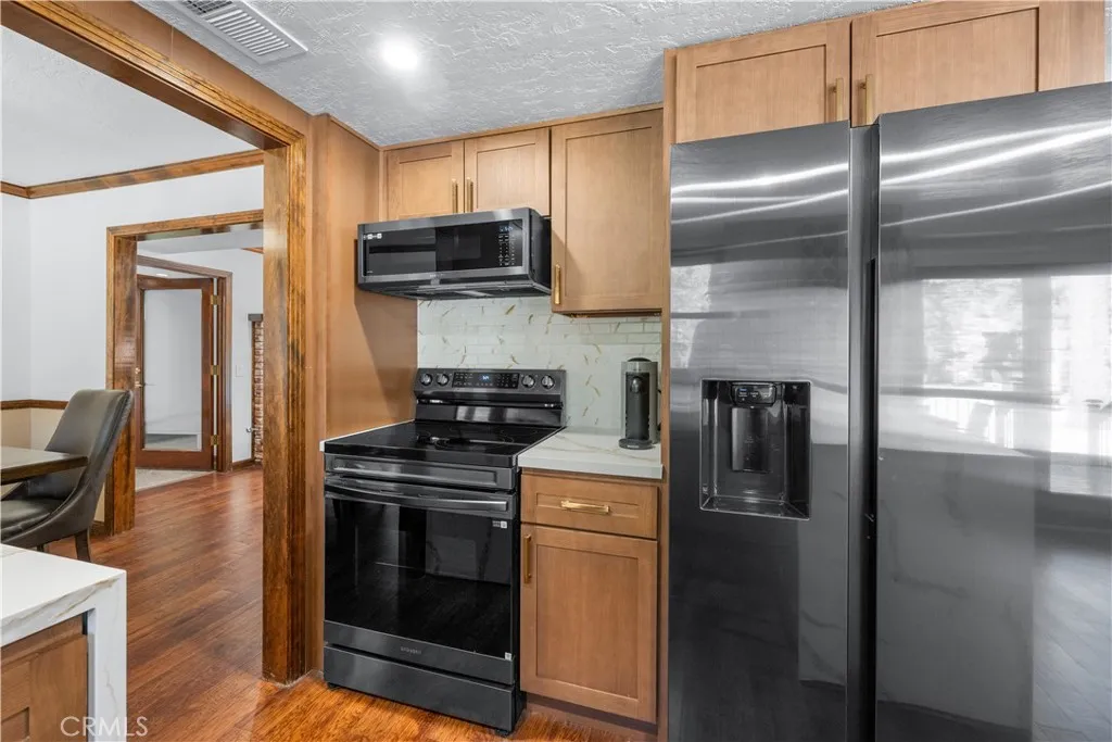 42554 Juniper Drive, Big Bear Lake, California 92315 home-pic-37