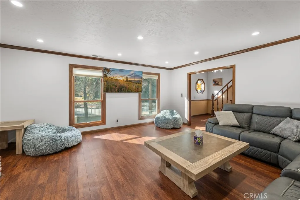 42554 Juniper Drive, Big Bear Lake, California 92315 home-pic-48