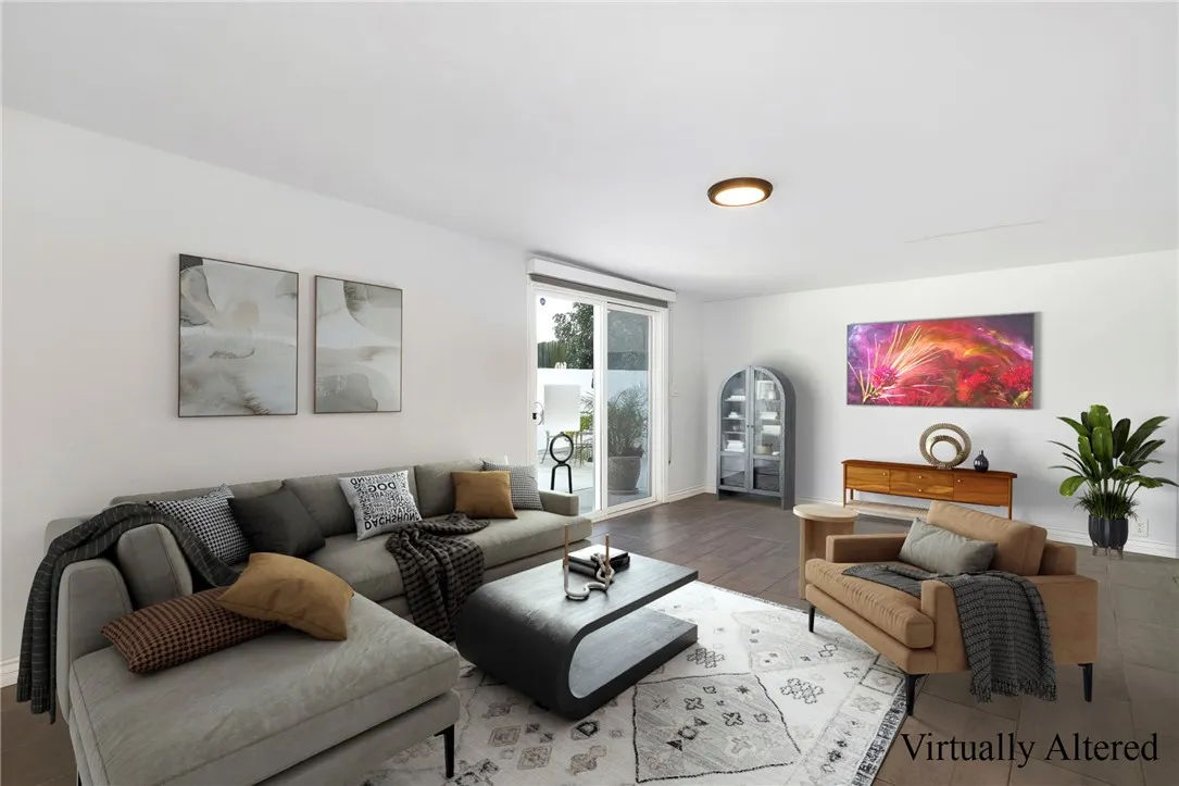 1520 W 216th Street, Torrance, California 90501 home-pic-14