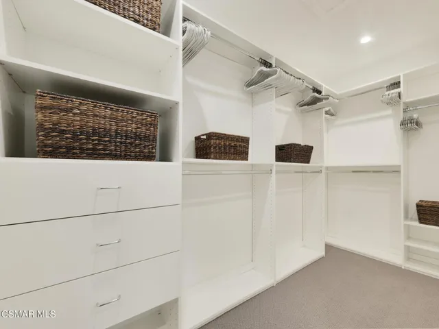 1524 Riverside Dr, Burbank -HsHProd-38