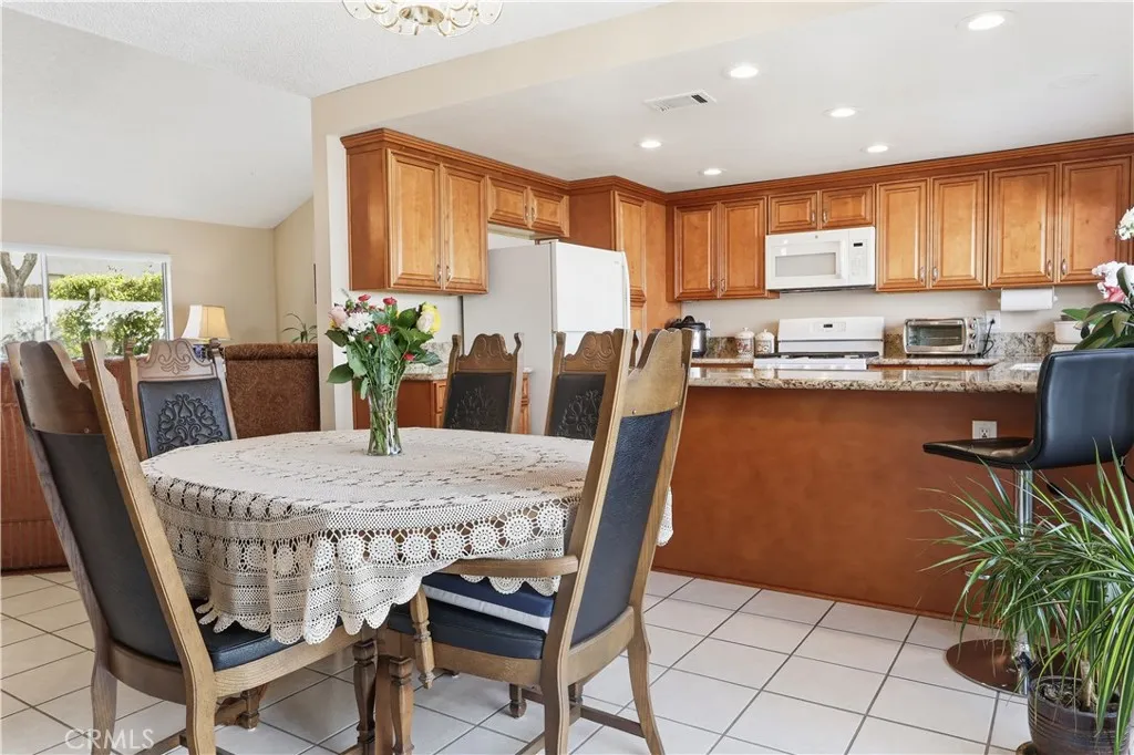 11477 Benton, Loma Linda, California 92354 home-pic-14