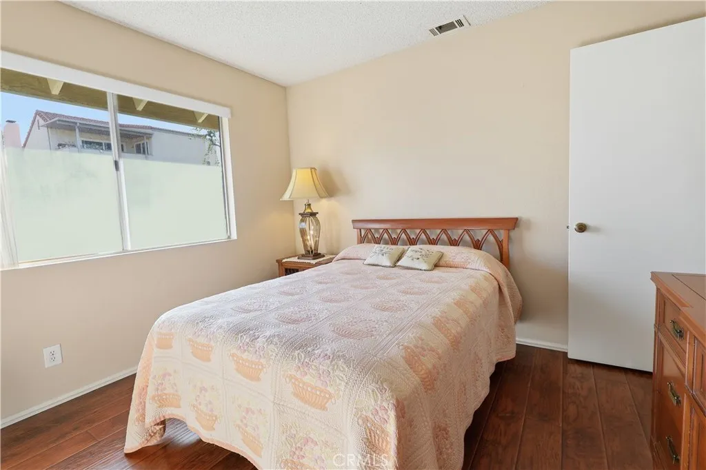 11477 Benton, Loma Linda, California 92354 home-pic-16
