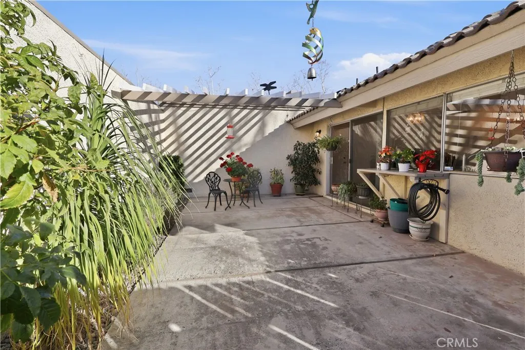 11477 Benton, Loma Linda, California 92354 home-pic-22