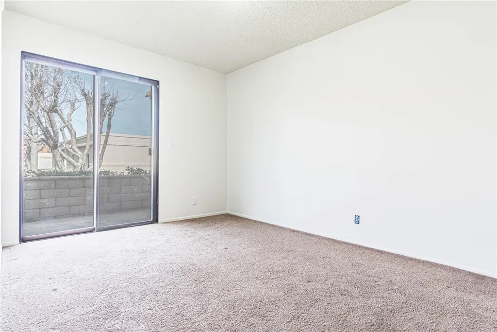 19256 Cottonwood, Apple Valley, California 92308 home-pic-18