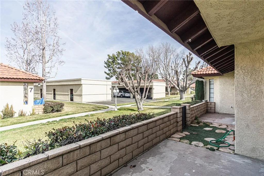 19256 Cottonwood, Apple Valley, California 92308 home-pic-27