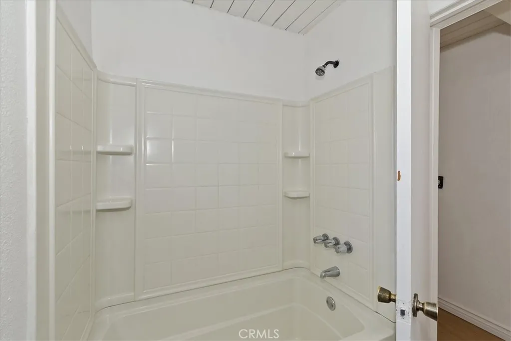 32796 Lupine, Running Springs, California 92382 home-pic-15