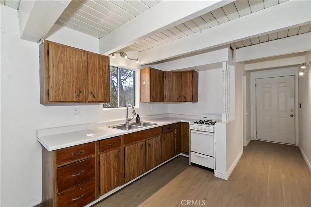 32796 Lupine, Running Springs, California 92382 home-pic-9