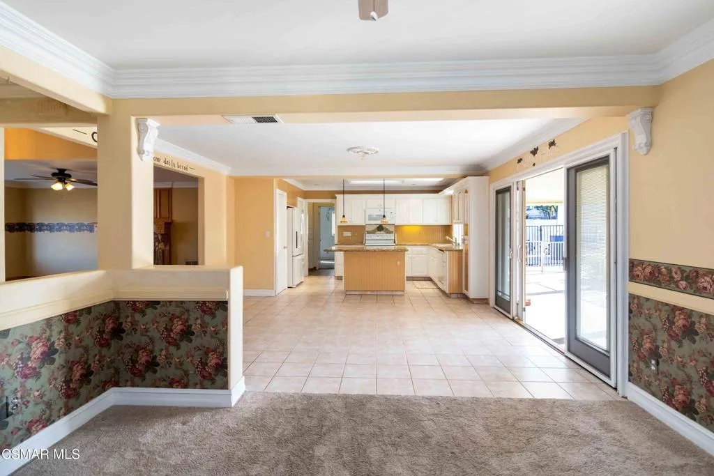 4776 El Prado Street, Simi Valley, California 93063 home-pic-17
