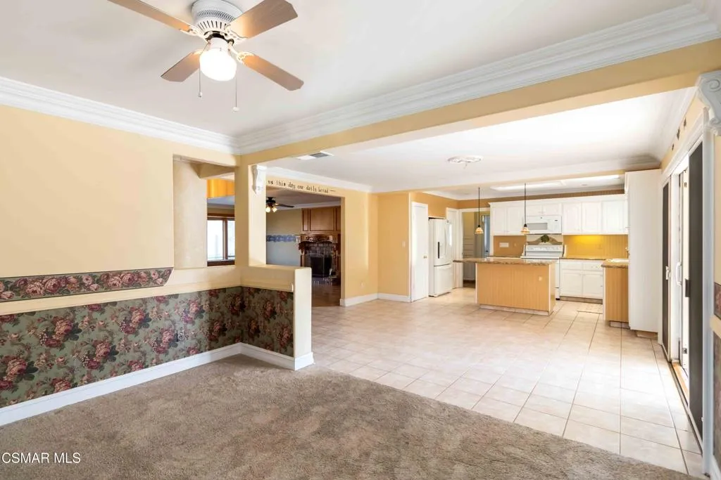 4776 El Prado Street, Simi Valley, California 93063 home-pic-15