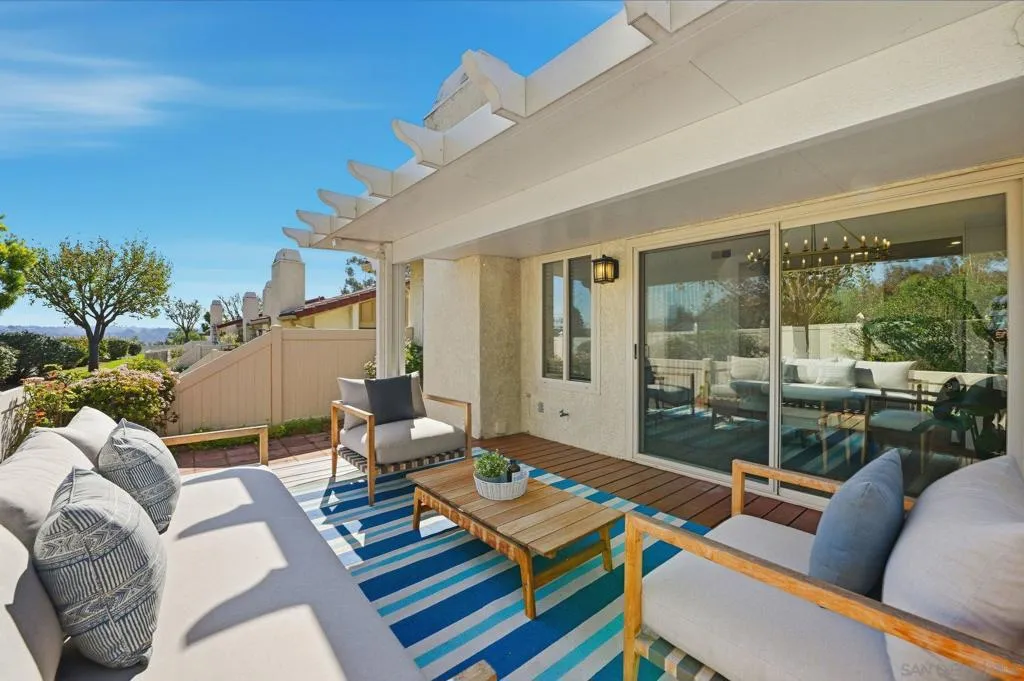 1926 Springdale Ln, Encinitas, California 92024 home-pic-10