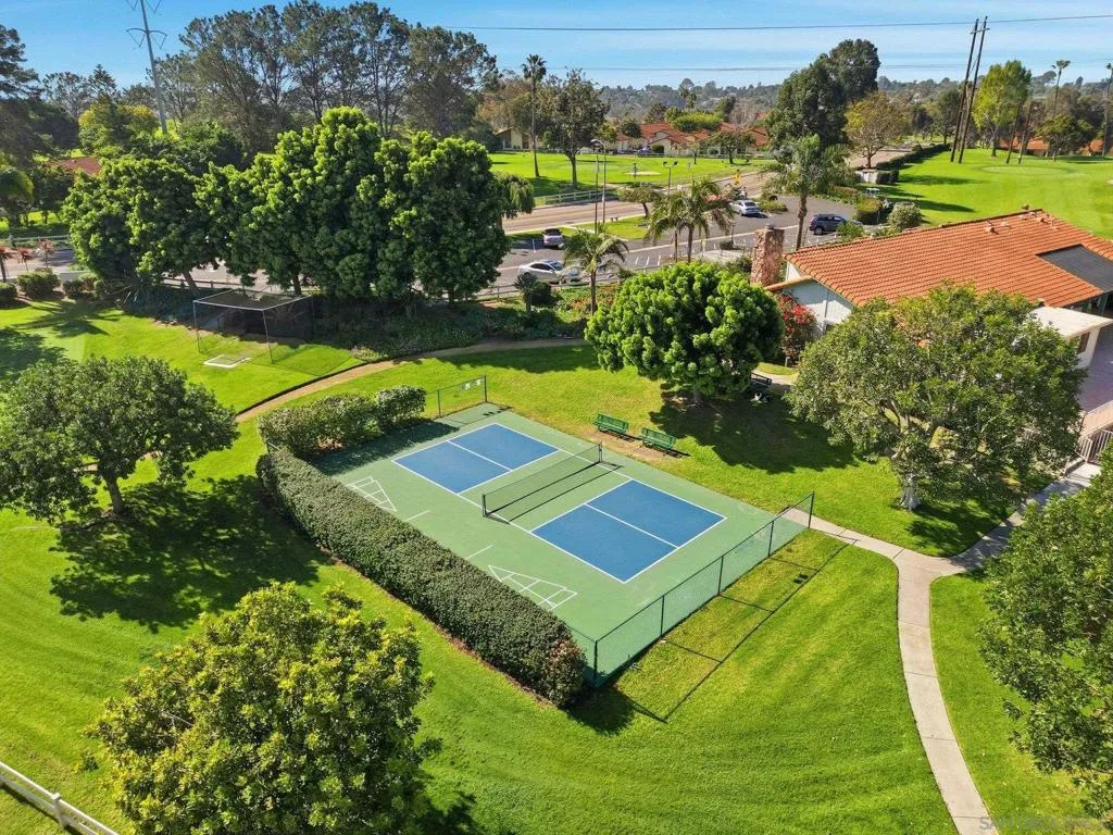 1926 Springdale Ln, Encinitas, California 92024 home-pic-25