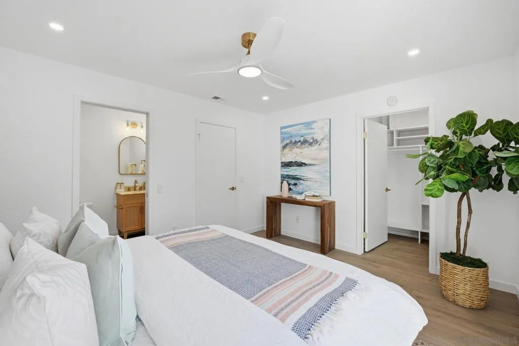 1926 Springdale Ln, Encinitas, California 92024 home-pic-16