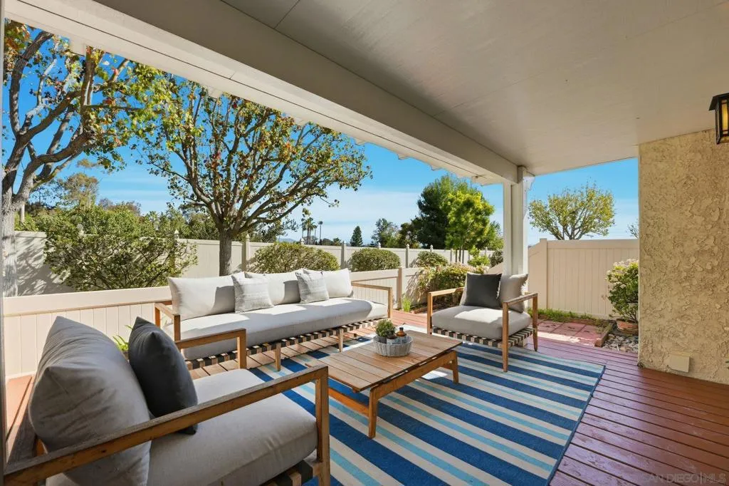 1926 Springdale Ln, Encinitas, California 92024 home-pic-9