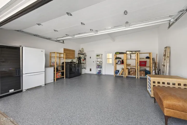 34 27-web-or-mls-Upmarketmedia_1309Gre-1