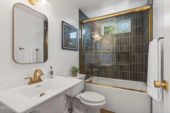 28 25-web-or-mls-Upmarketmedia_1309Gre-0