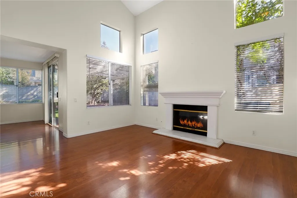 15201 Matisse Circle, La Mirada, California 90638 home-pic-5