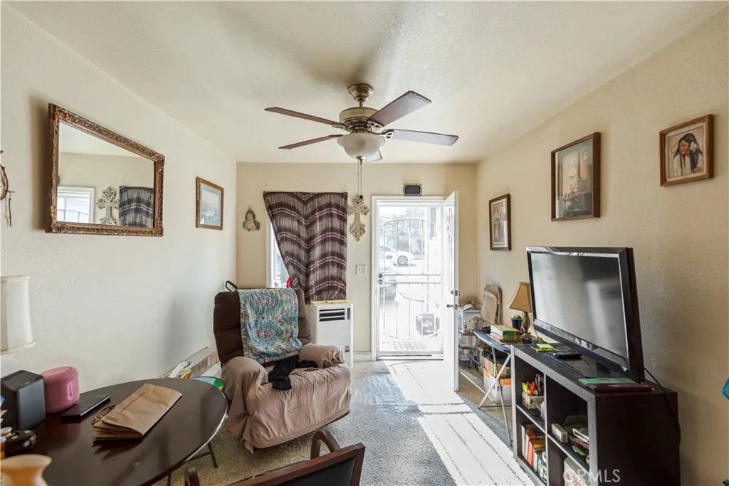 355 E Main, Merced, California 95340 home-pic-21