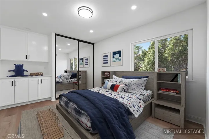 13047 Garris, Granada Hills, California 91344