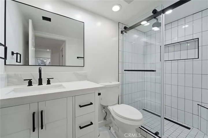 13047 Garris, Granada Hills, California 91344