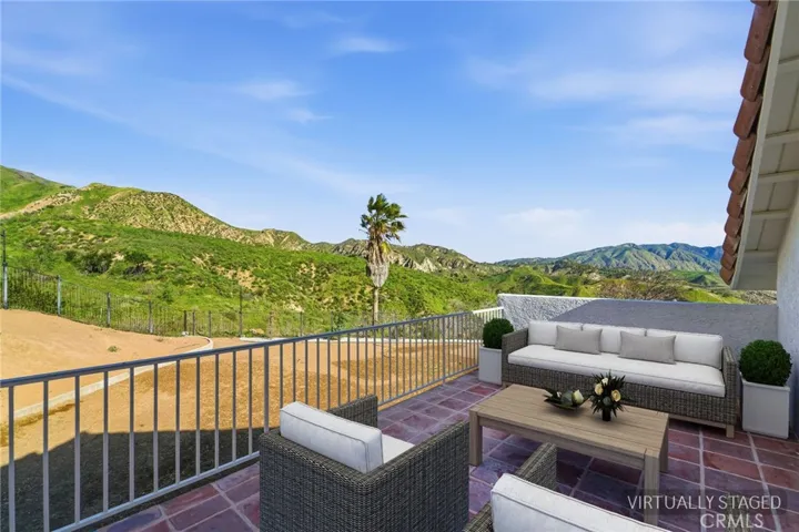 13047 Garris, Granada Hills, California 91344