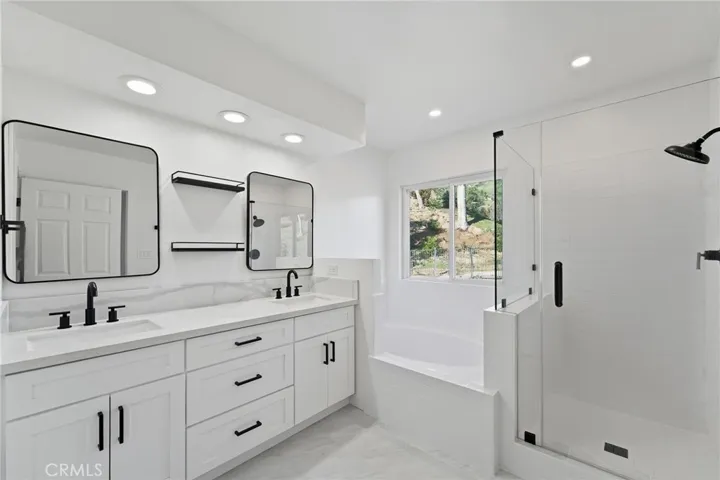 13047 Garris, Granada Hills, California 91344