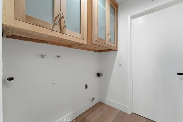 13047 Garris, Granada Hills, California 91344