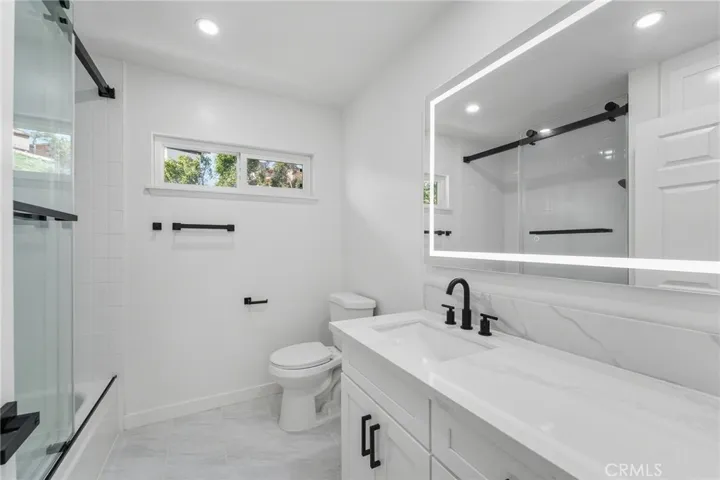 13047 Garris, Granada Hills, California 91344