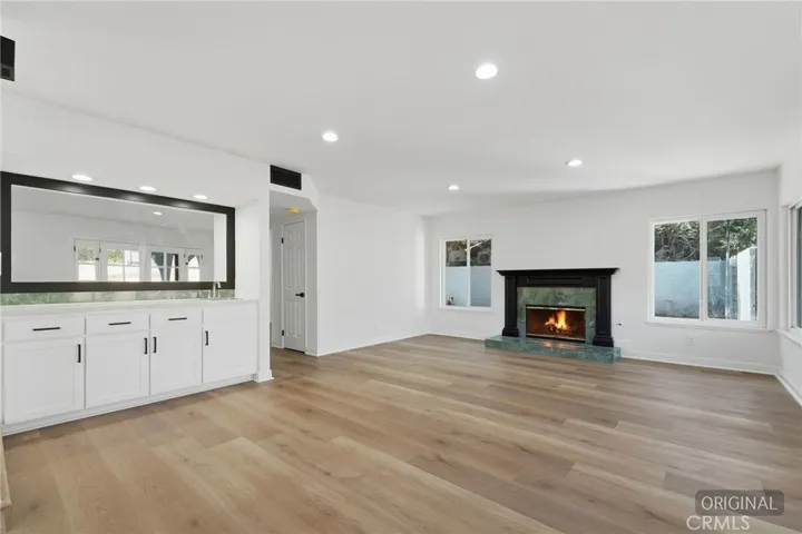 13047 Garris, Granada Hills, California 91344