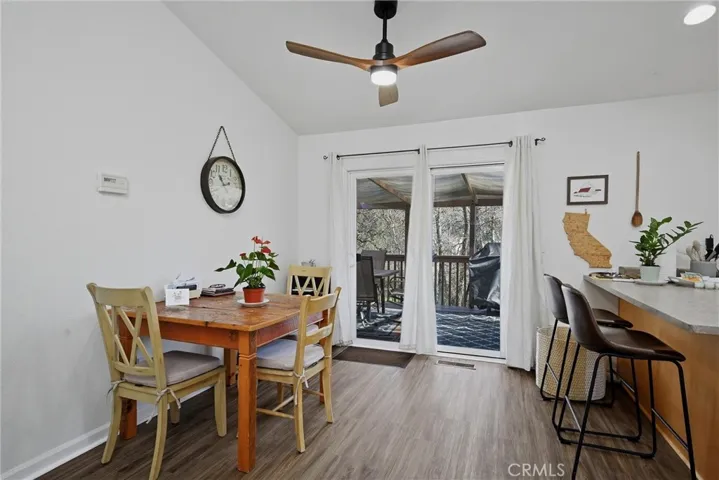 Large breakfast bar in dining area for quick snacks.