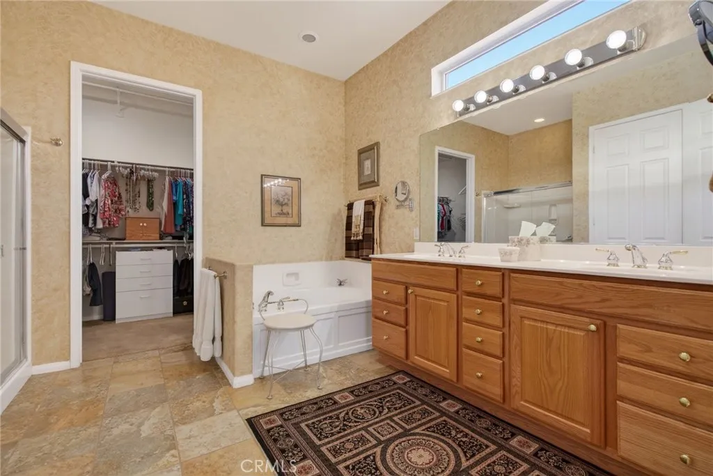 1578 Castle Pines, Beaumont, California 92223 home-pic-31