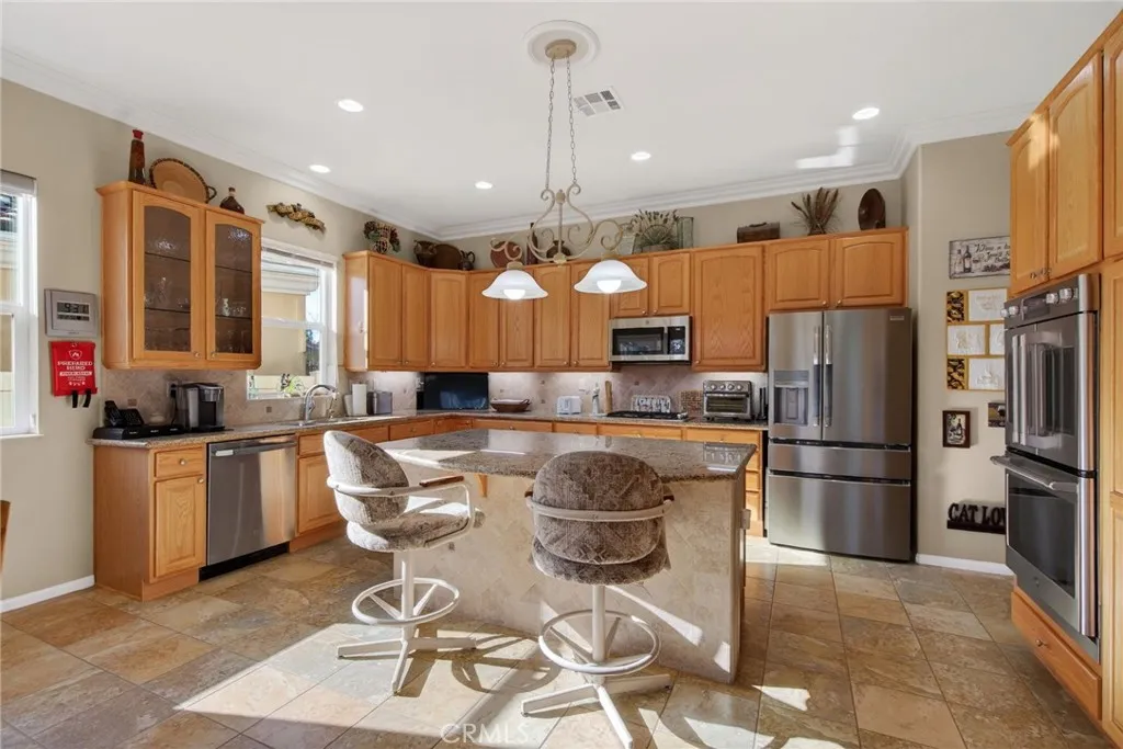 1578 Castle Pines, Beaumont, California 92223 home-pic-9