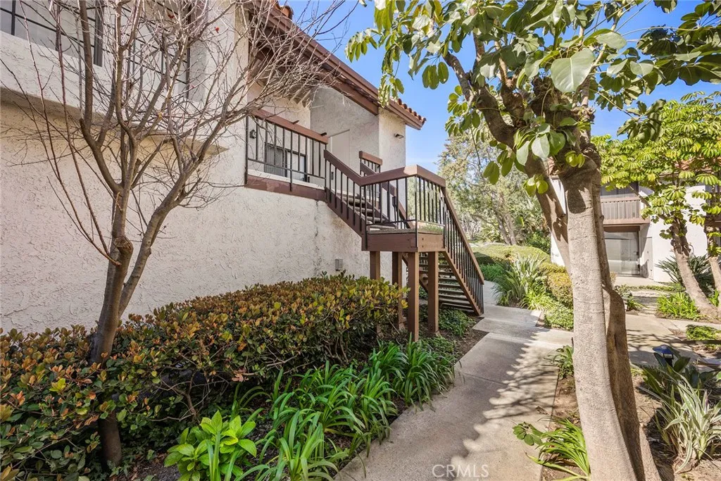102 Kauai Lane, Placentia, California 92870 home-pic-2