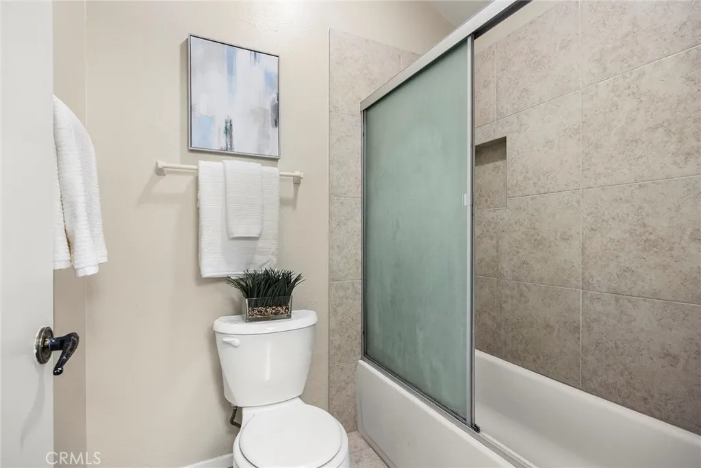 102 Kauai Lane, Placentia, California 92870 home-pic-15