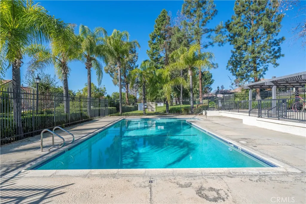 1393 Sunrise Circle S, Upland, California 91784 home-pic-38