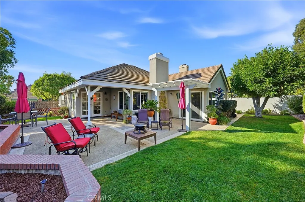 1393 Sunrise Circle S, Upland, California 91784 home-pic-35