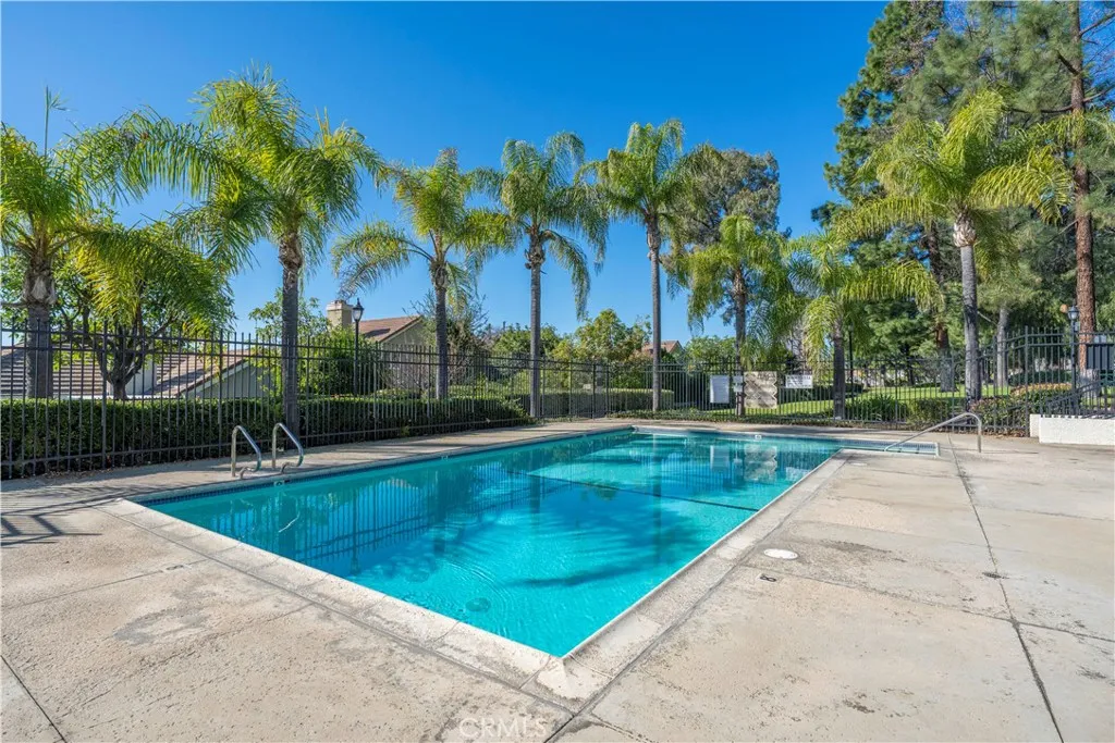 1393 Sunrise Circle S, Upland, California 91784 home-pic-39