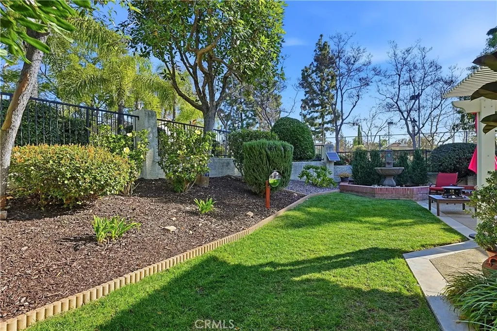 1393 Sunrise Circle S, Upland, California 91784 home-pic-32
