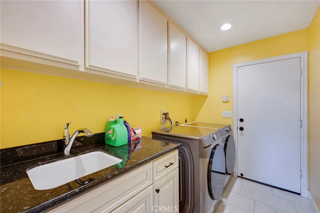 9598 Naples Drive, Cypress, California 90630 home-pic-1