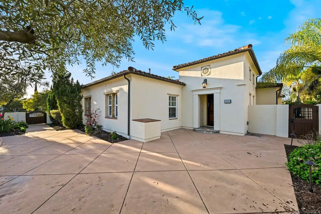 14854 Eden Mills Pl, San Diego, California 92131 home-pic-12