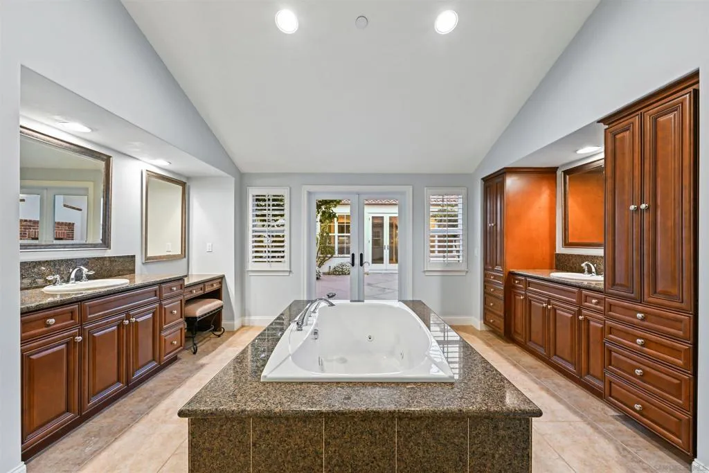 14854 Eden Mills Pl, San Diego, California 92131 home-pic-23